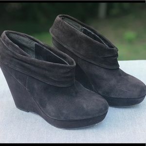 KELSI DAGGER “Wilma” Brown Suede Booties